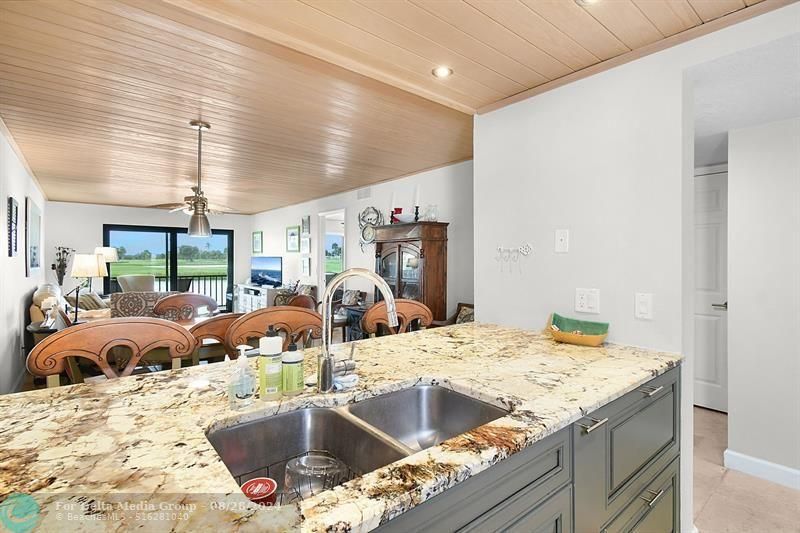 40 NE Plantation Road, Unit 109, Stuart, FL 34996 Photo