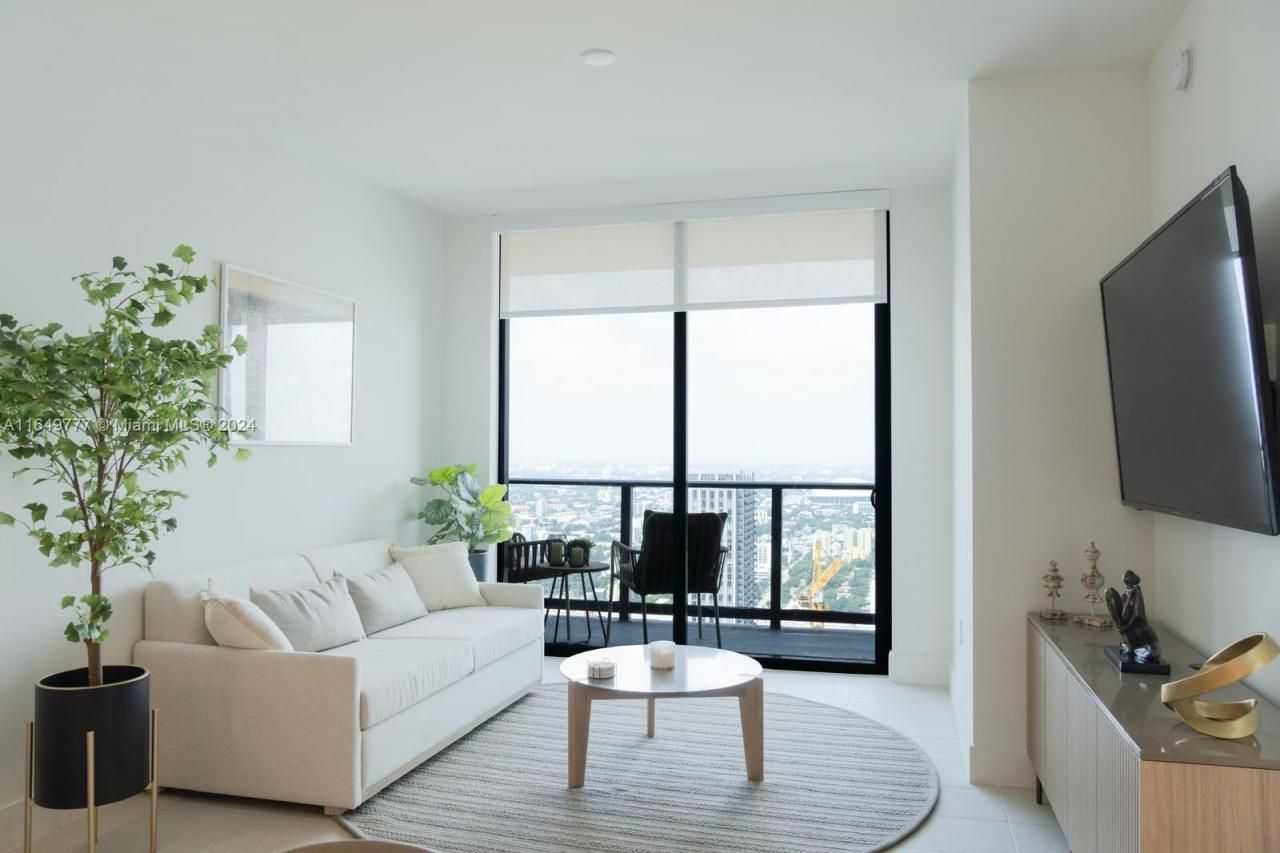 601 NE 1 Ave, Unit 4704, Miami, FL 33132 Photo