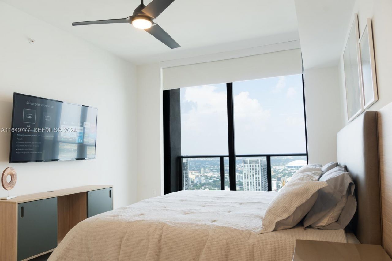 601 NE 1 Ave, Unit 4704, Miami, FL 33132 Photo