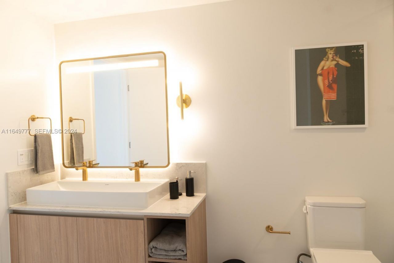 601 NE 1 Ave, Unit 4704, Miami, FL 33132 Photo