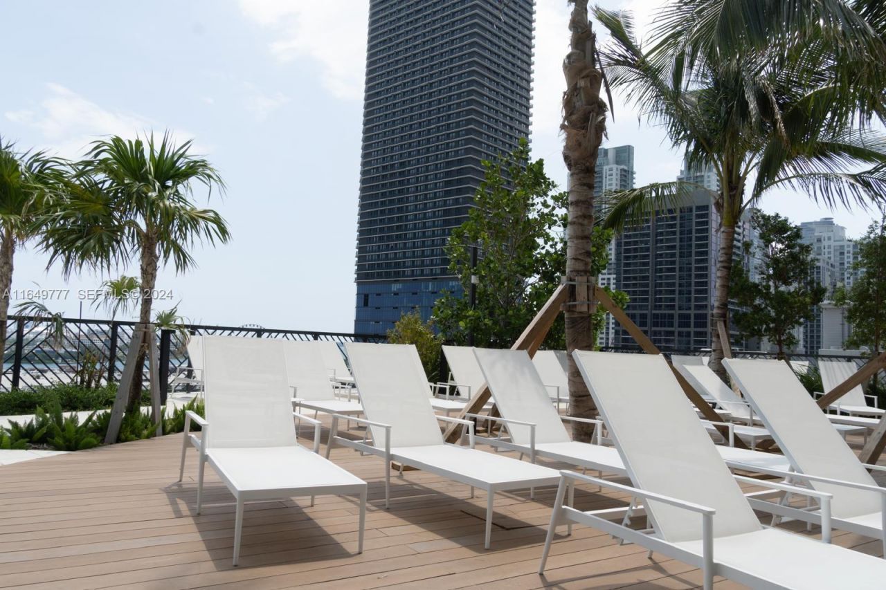 601 NE 1 Ave, Unit 4704, Miami, FL 33132 Photo