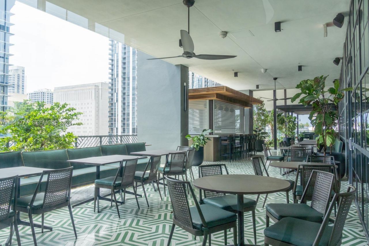 601 NE 1 Ave, Unit 4704, Miami, FL 33132 Photo