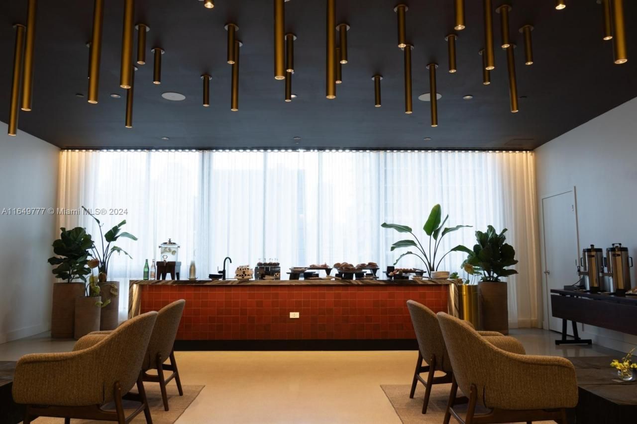 601 NE 1 Ave, Unit 4704, Miami, FL 33132 Photo