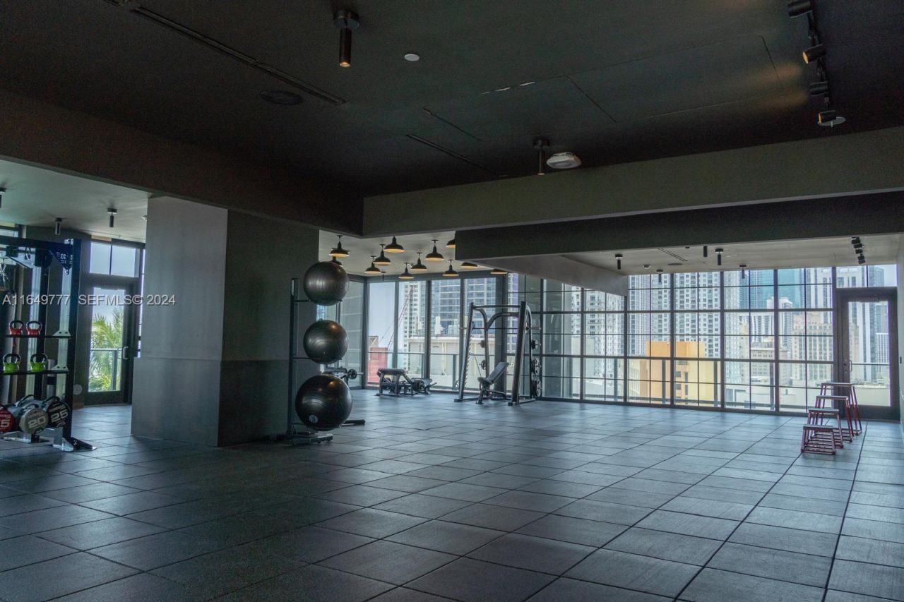 601 NE 1 Ave, Unit 4704, Miami, FL 33132 Photo