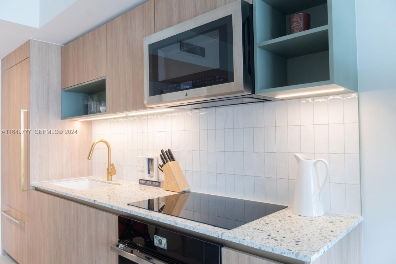 601 NE 1 Ave, Unit 4704, Miami, FL 33132 Photo