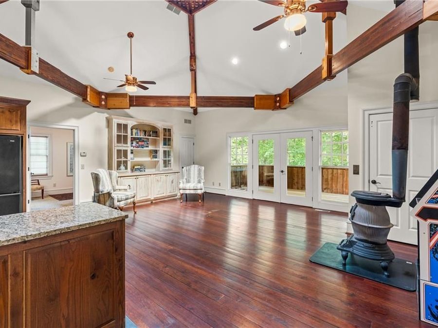 Property Image 110