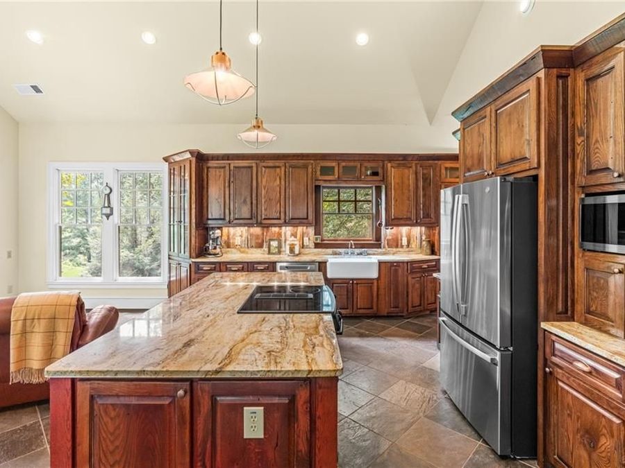 Property Image 123
