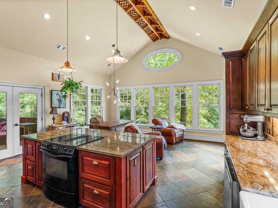 Property Image 108