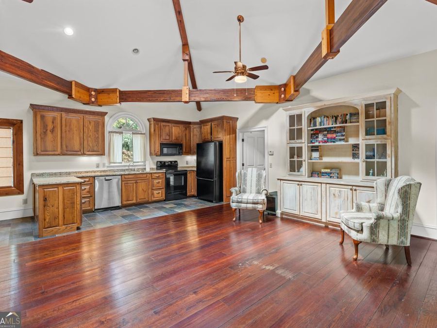 Property Image 142