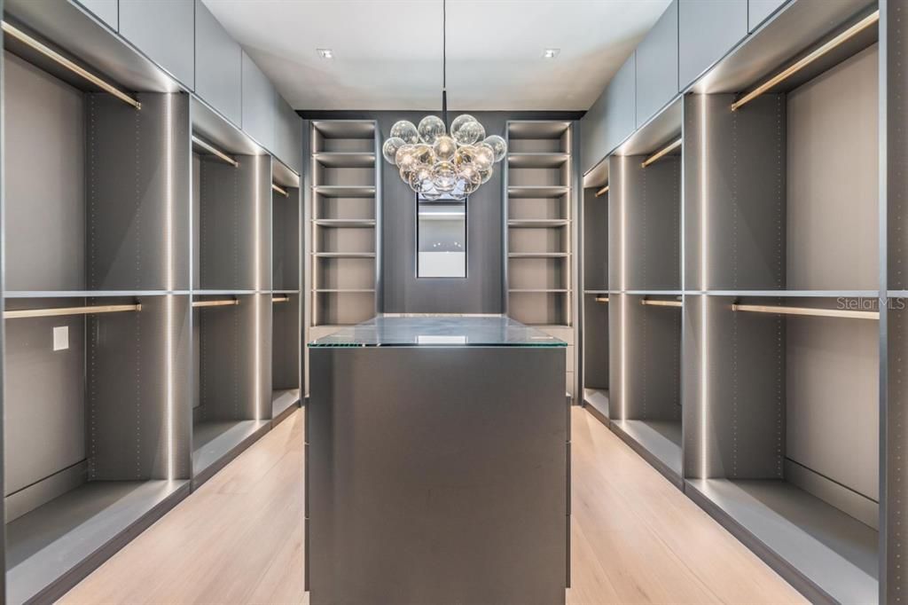 214 S Renellie Drive, Tampa, FL 33609 Photo