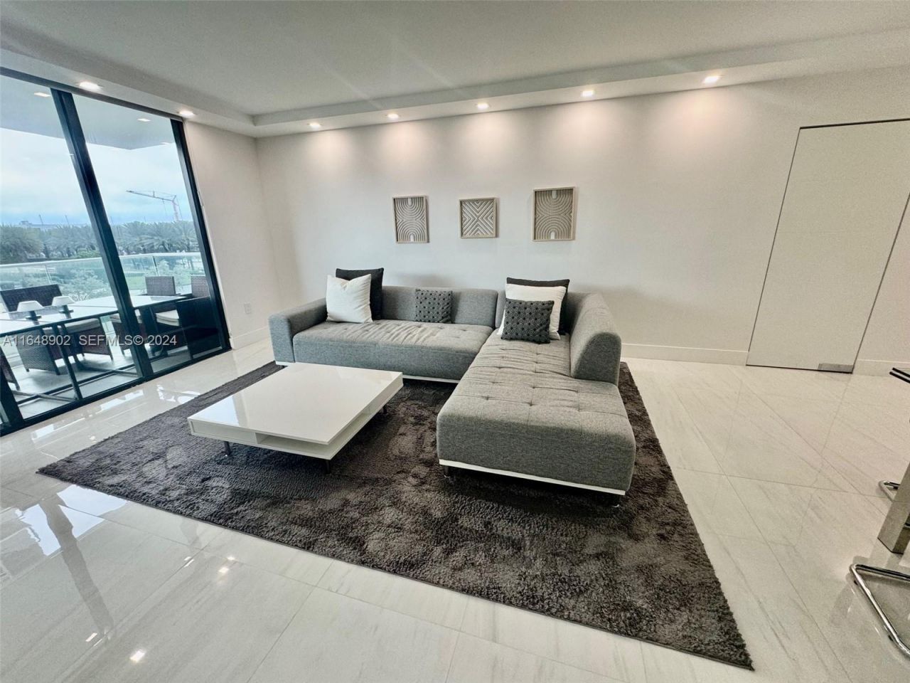 9801 Collins Ave, Unit 5U, Bal Harbour, FL 33154 Photo