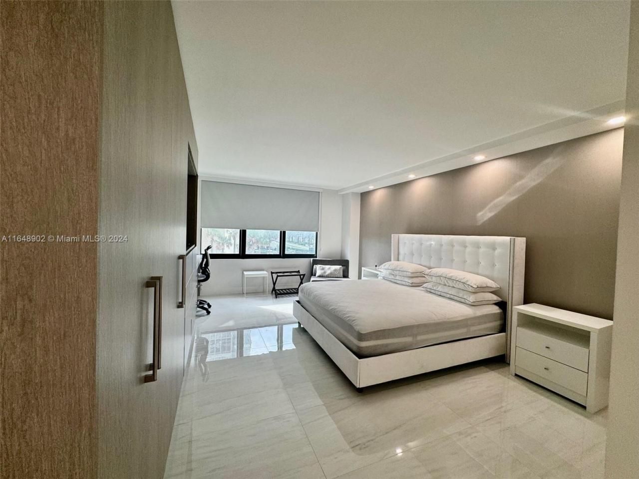 9801 Collins Ave, Unit 5U, Bal Harbour, FL 33154 Photo