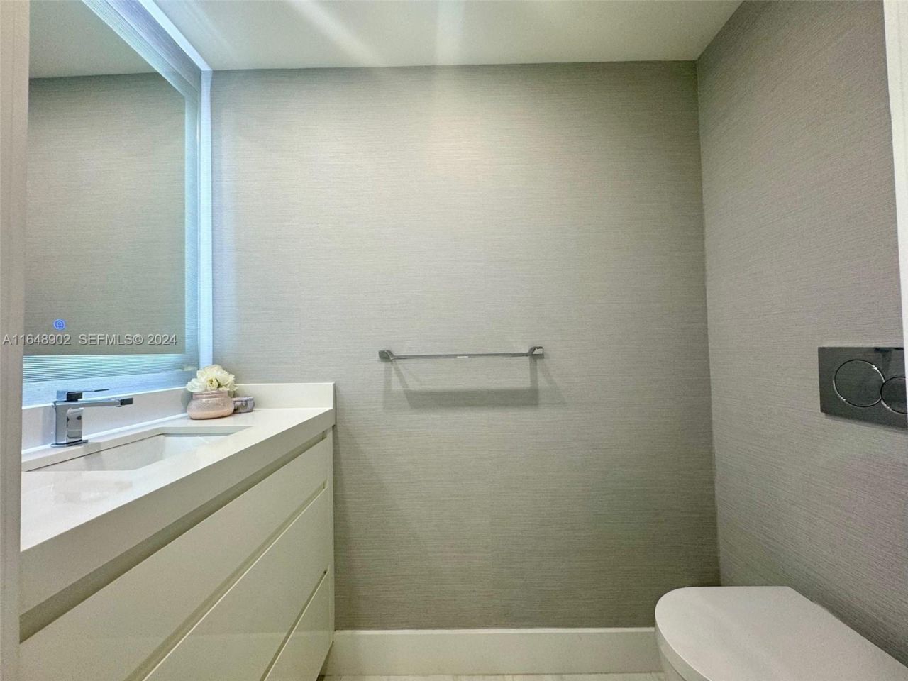 9801 Collins Ave, Unit 5U, Bal Harbour, FL 33154 Photo