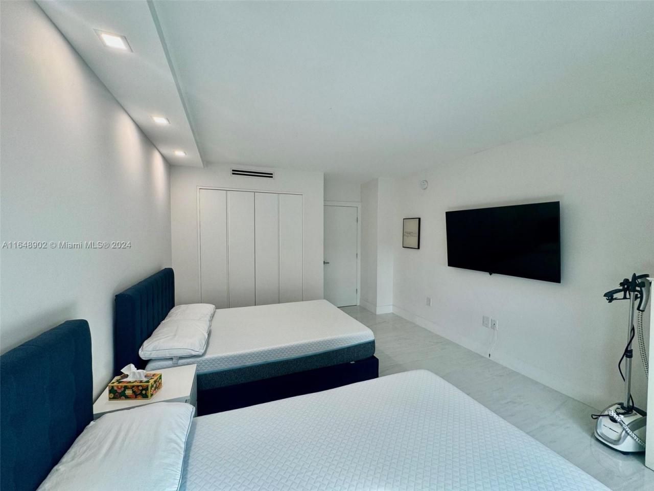 9801 Collins Ave, Unit 5U, Bal Harbour, FL 33154 Photo