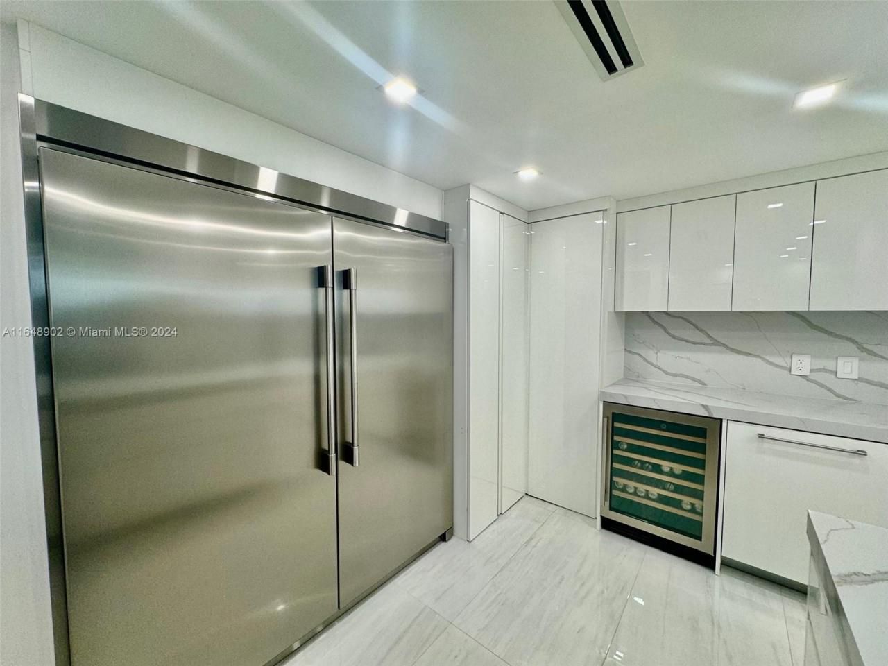 9801 Collins Ave, Unit 5U, Bal Harbour, FL 33154 Photo