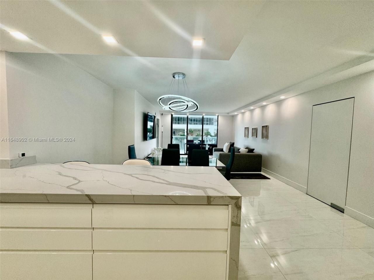 9801 Collins Ave, Unit 5U, Bal Harbour, FL 33154 Photo