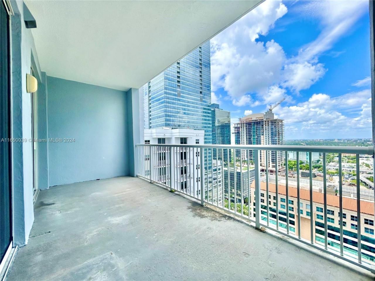 170 SE 14th St, Unit 2906, Miami, FL 33131 Photo