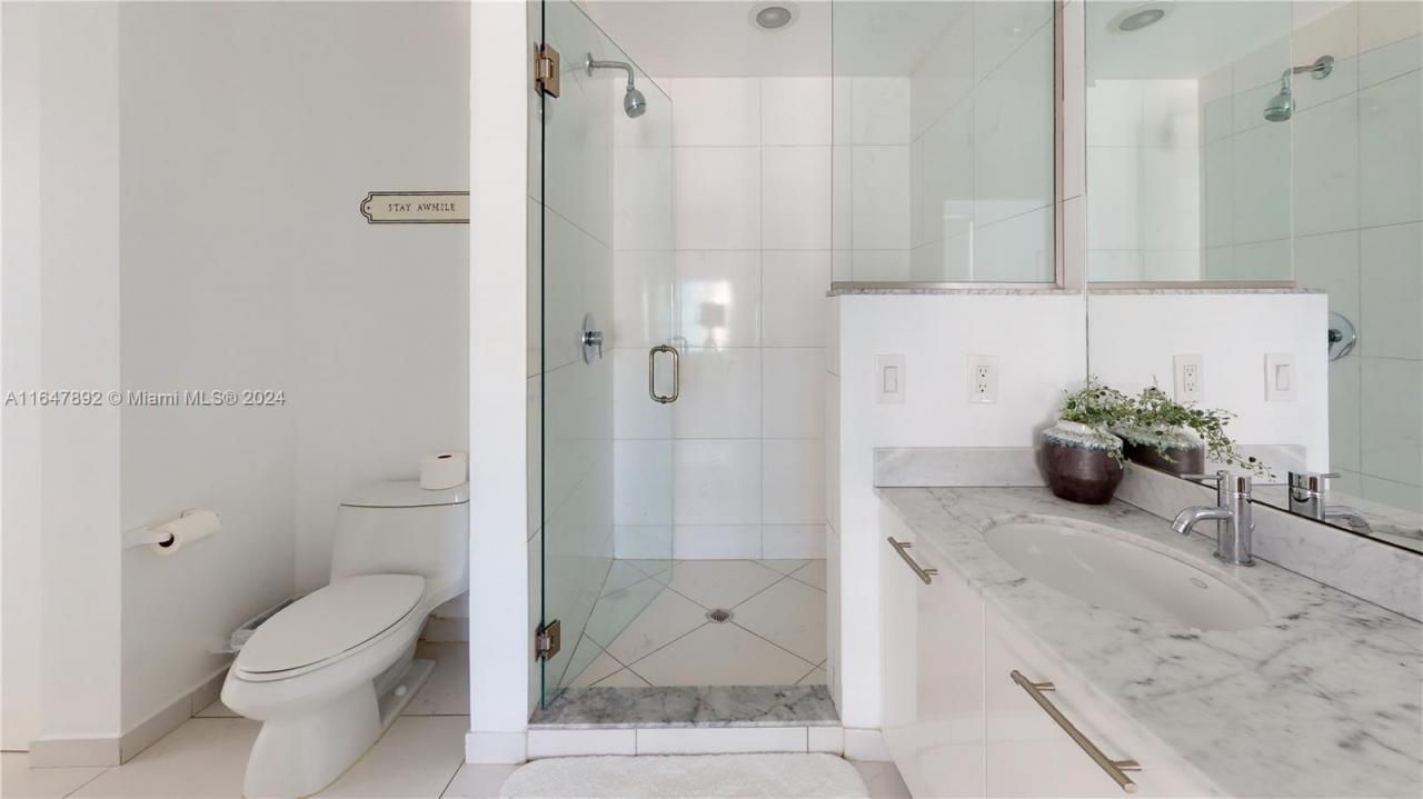 500 Brickell Ave, Unit 3405, Miami, FL 33131 Photo