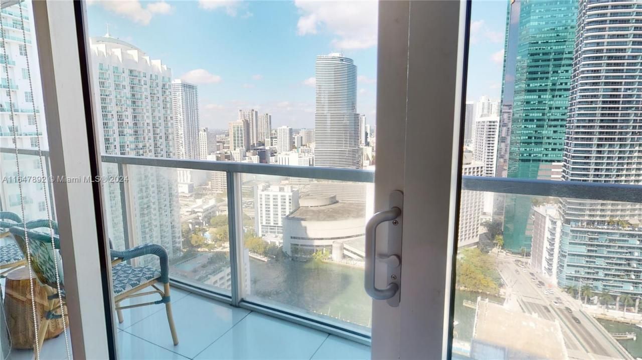 500 Brickell Ave, Unit 3405, Miami, FL 33131 Photo