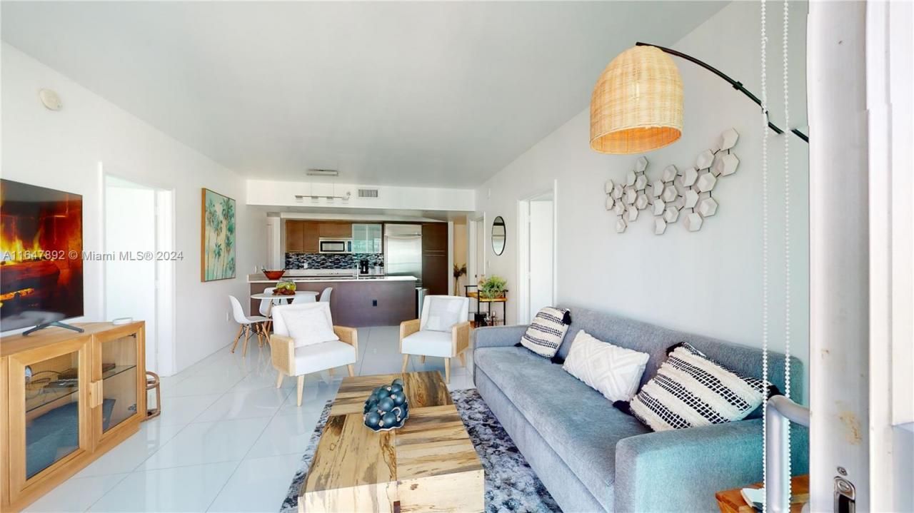 500 Brickell Ave, Unit 3405, Miami, FL 33131 Photo