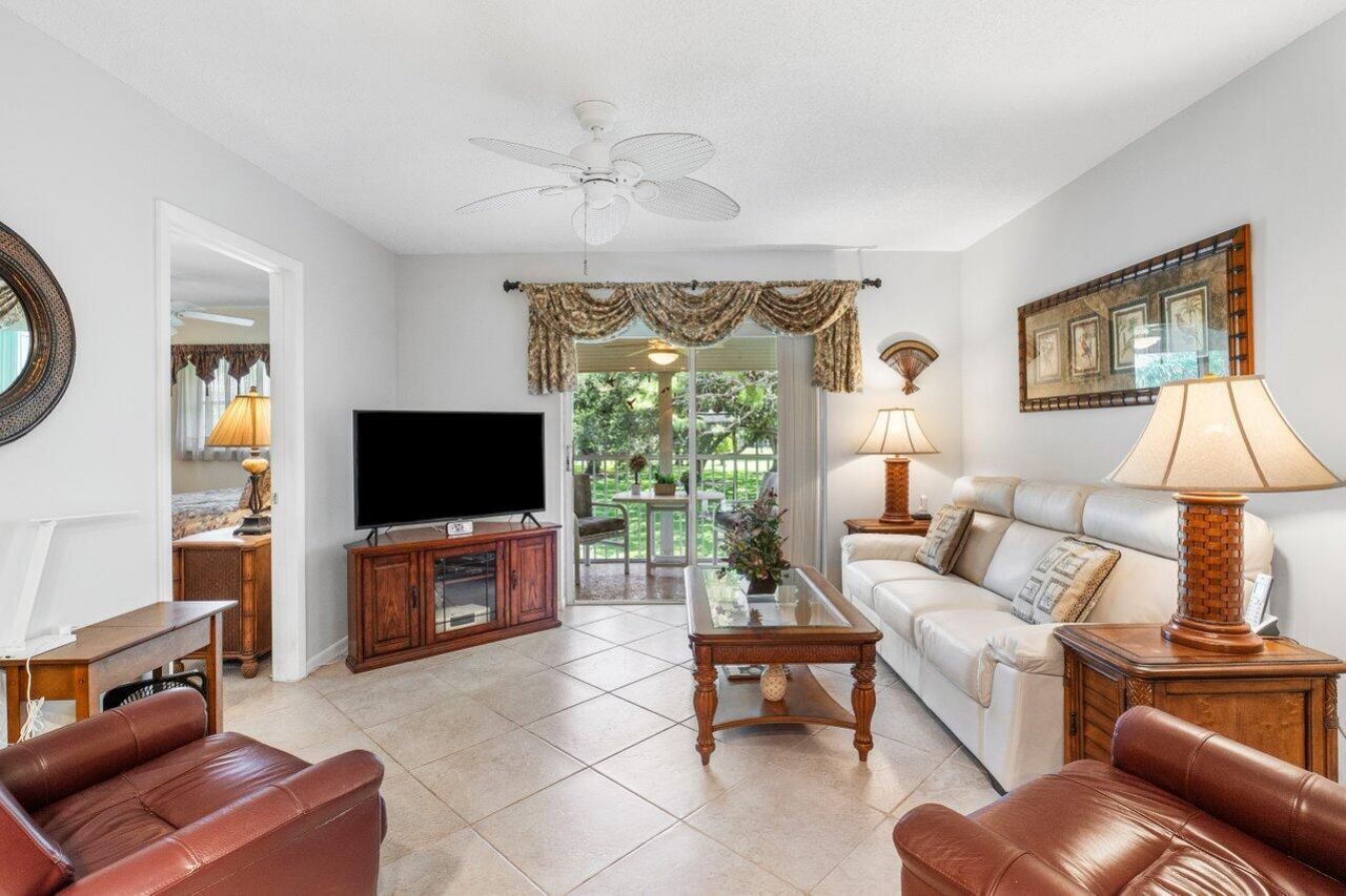 18081 SE Country Club Drive, Unit Bldg 18 Un, Jupiter, FL 33469 Photo