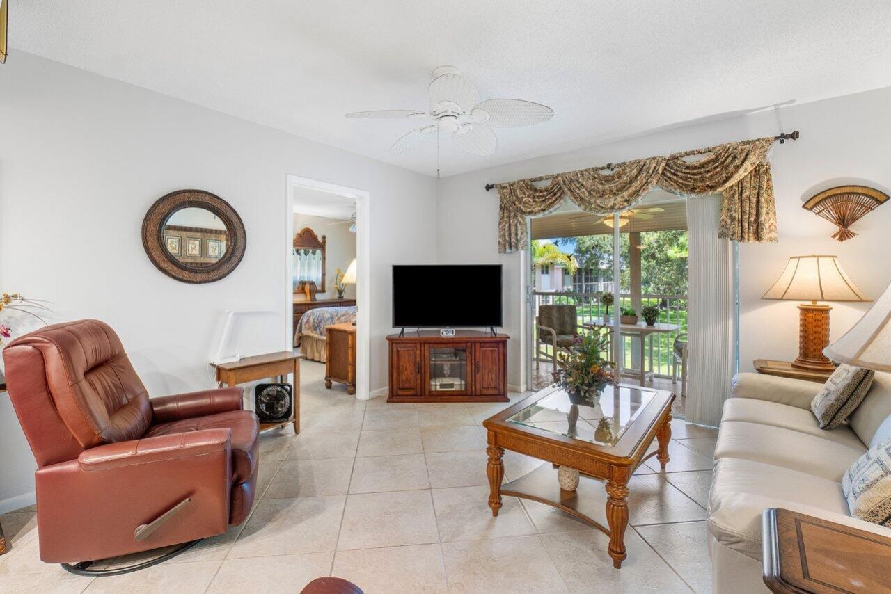 18081 SE Country Club Drive, Unit Bldg 18 Un, Jupiter, FL 33469 Photo