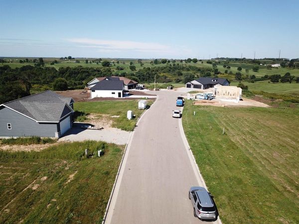 111 Garrett Drive, Barneveld, WI 53507