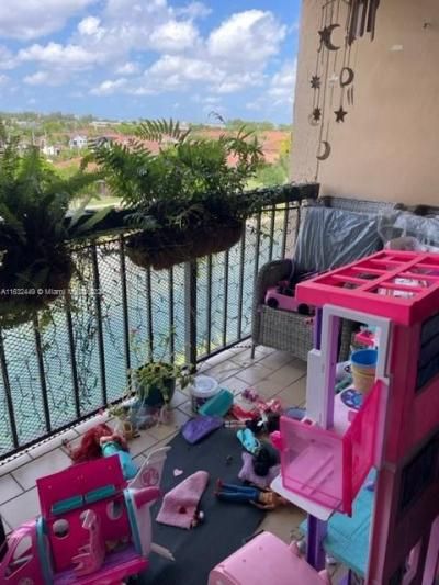 10145 NW 9th St Cir, Unit 7-502, Miami, FL 33172 Photo