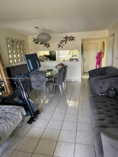 10145 NW 9th St Cir, Unit 7-502, Miami, FL 33172 Photo