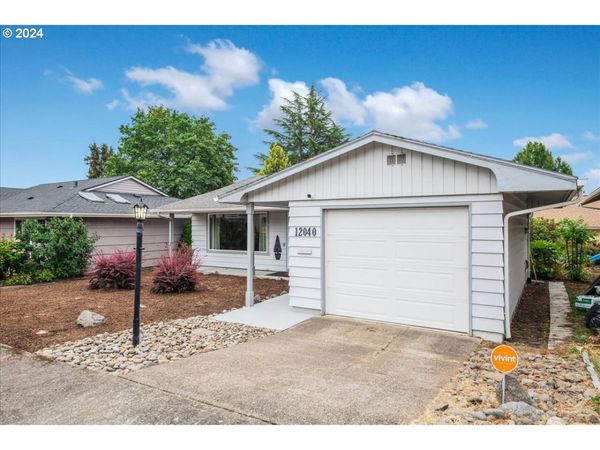 12040 SW KING GEORGE DR, King City, OR 97224