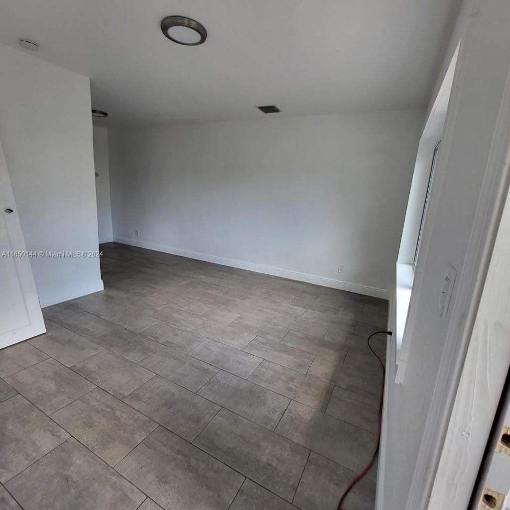 7710 NE 1st Ct, Miami, FL 33138 Photo