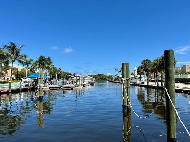 1830 W Meadows Circle, Unit 1830, Boynton Beach, FL 33436 Photo