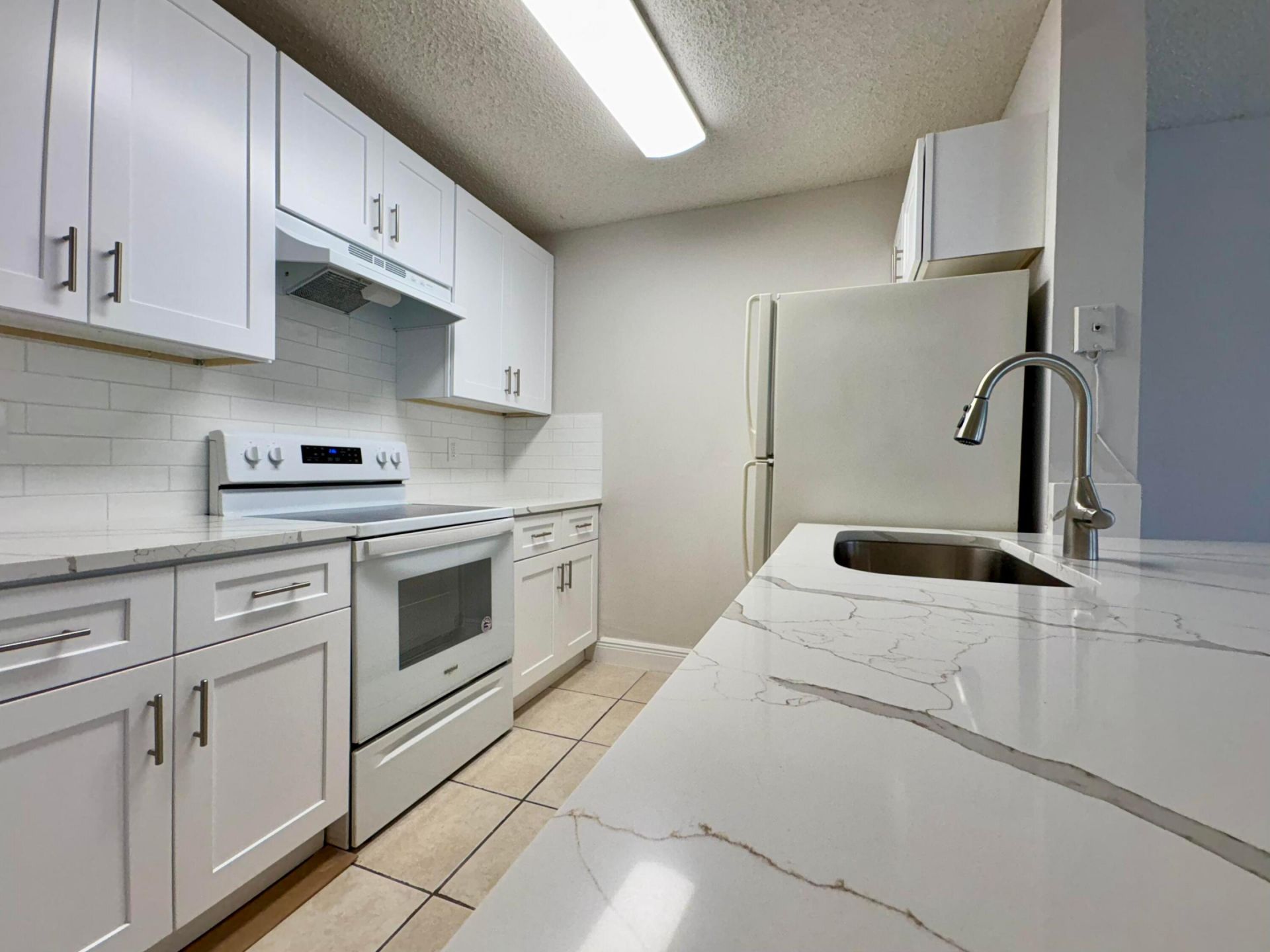 1830 W Meadows Circle, Unit 1830, Boynton Beach, FL 33436 Photo