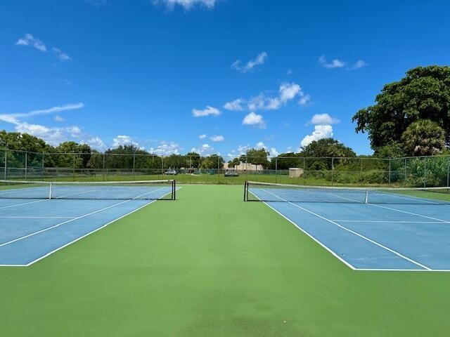 1422 W Meadows Circle, Unit 1422, Boynton Beach, FL 33436 Photo