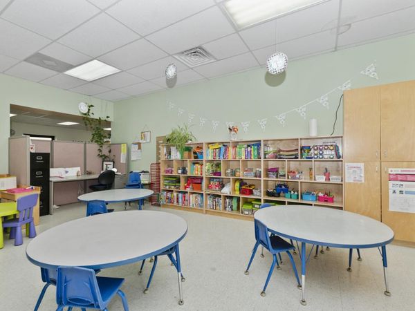 9999 Day Care Confidential Drive, Summit, IL 60501
