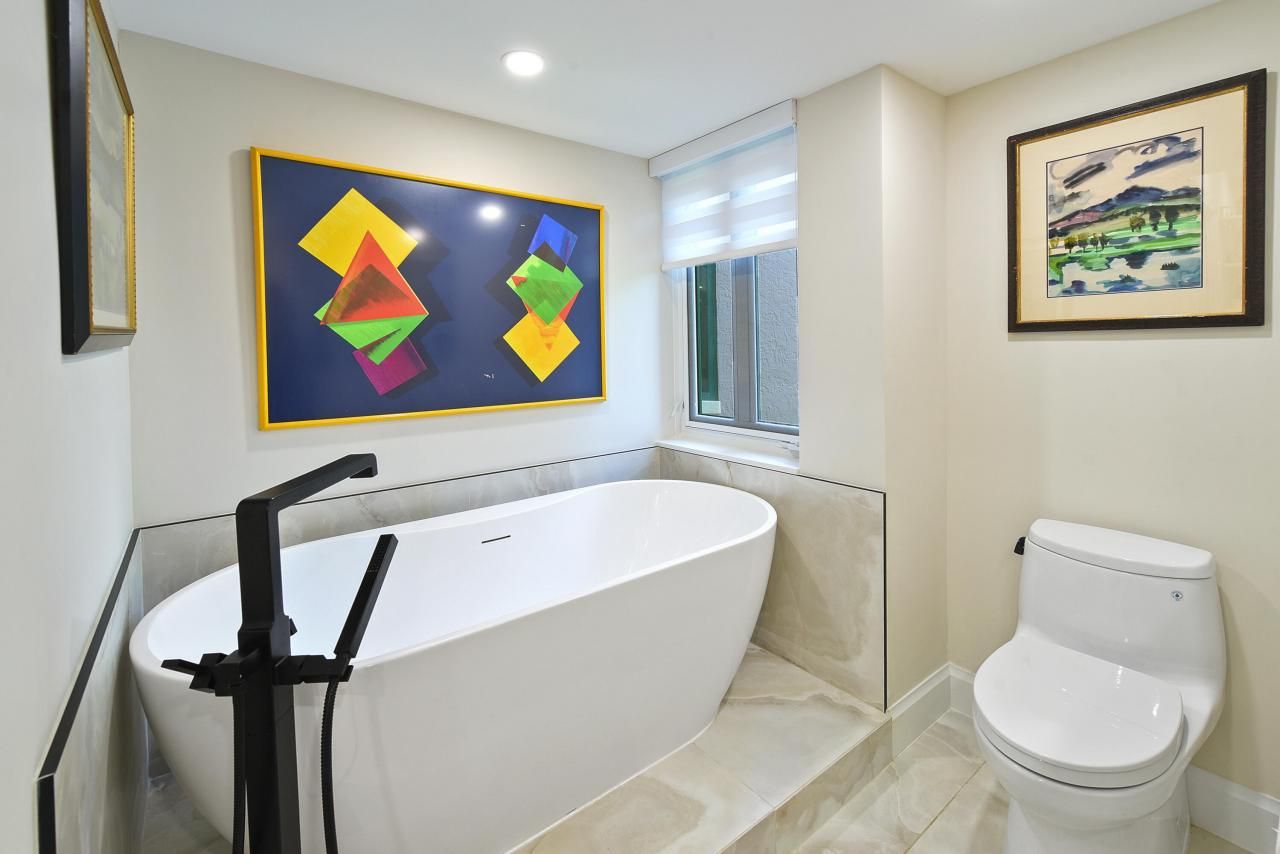 100 SE 5th Avenue, Unit 306, Boca Raton, FL 33432 Photo