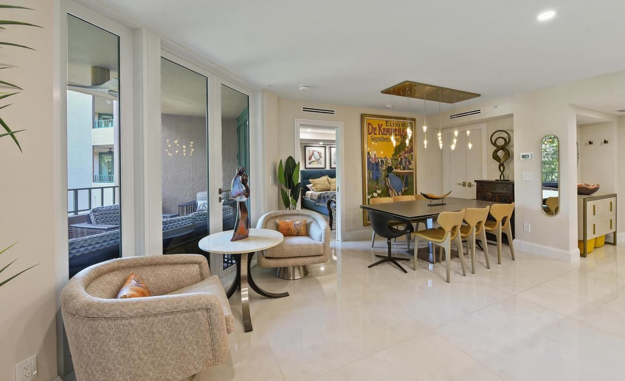 100 SE 5th Avenue, Unit 306, Boca Raton, FL 33432 Photo