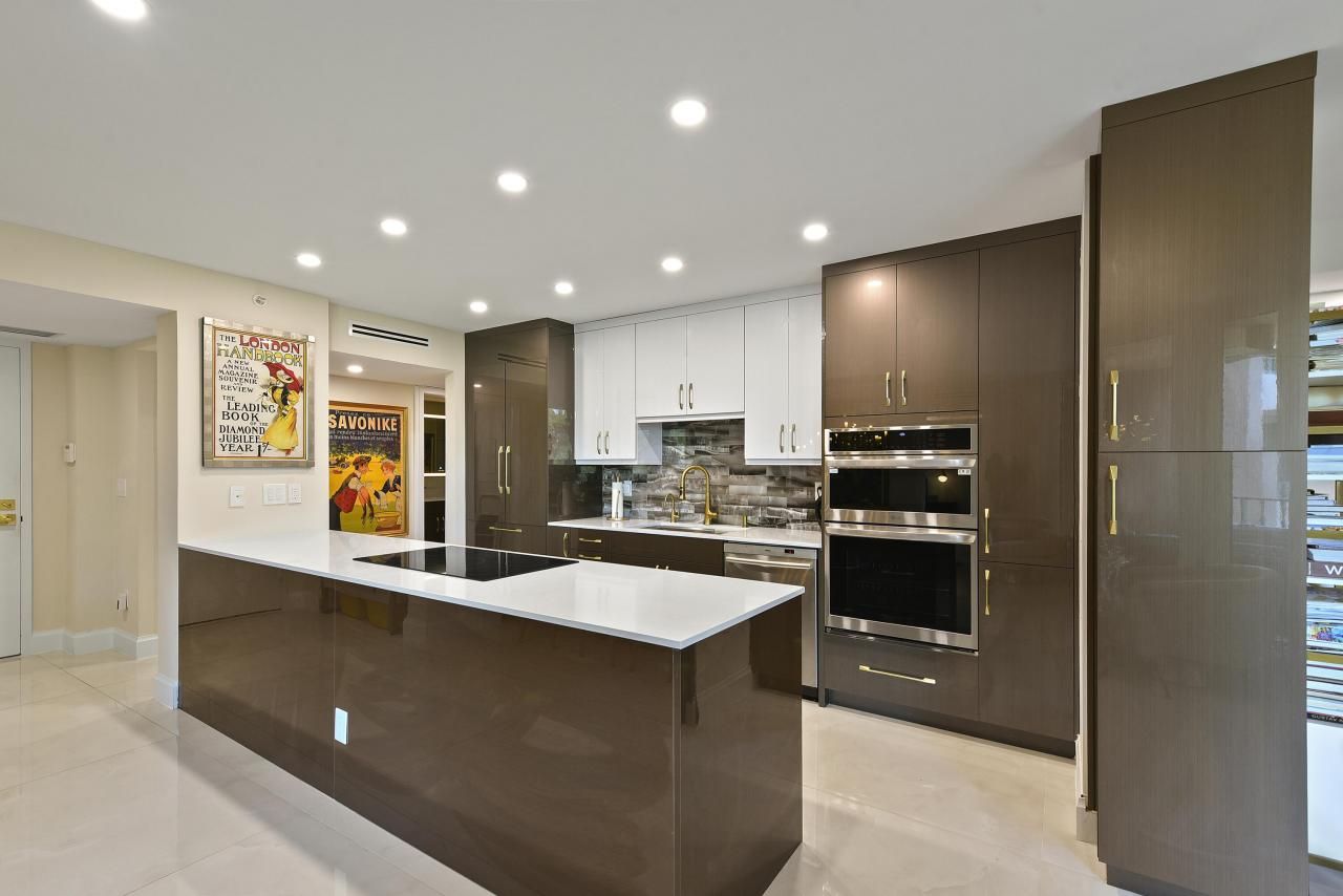 100 SE 5th Avenue, Unit 306, Boca Raton, FL 33432 Photo