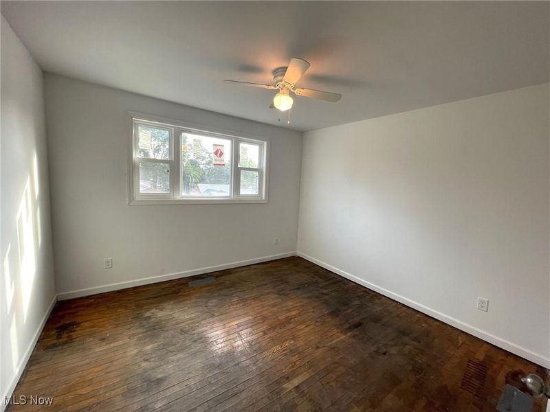 2627 Waynesburg Drive SE, Canton, OH 44707 Photo 10