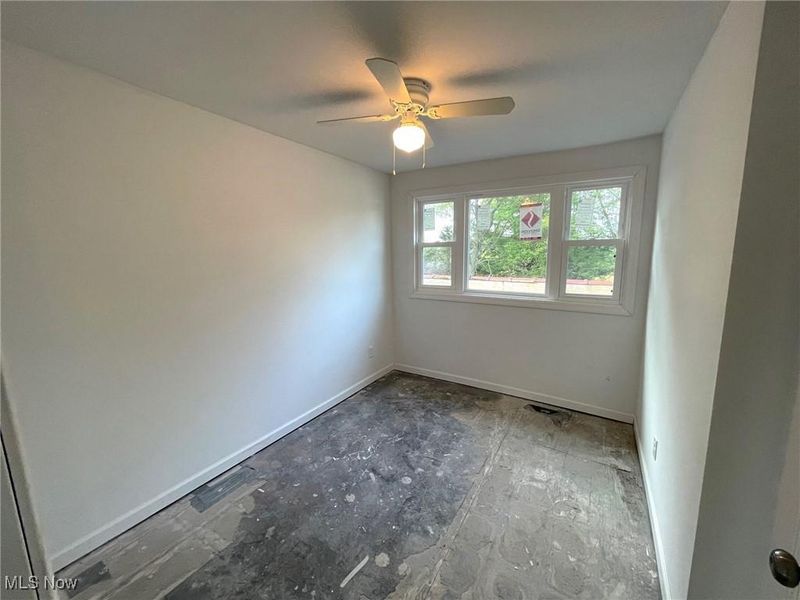 2627 Waynesburg Drive SE, Canton, OH 44707 Photo 11