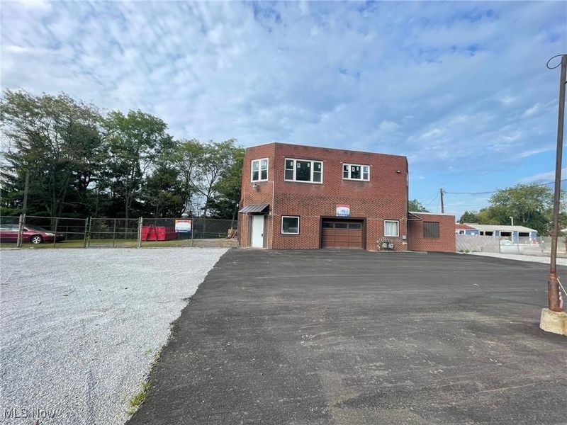 2627 Waynesburg Drive SE, Canton, OH 44707 Photo 15