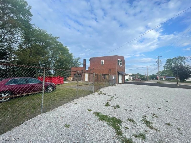 2627 Waynesburg Drive SE, Canton, OH 44707 Photo 16