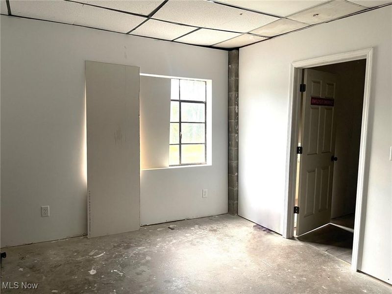 2627 Waynesburg Drive SE, Canton, OH 44707 Photo 3