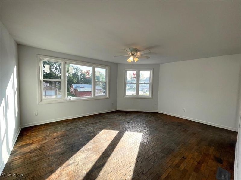 2627 Waynesburg Drive SE, Canton, OH 44707 Photo 8