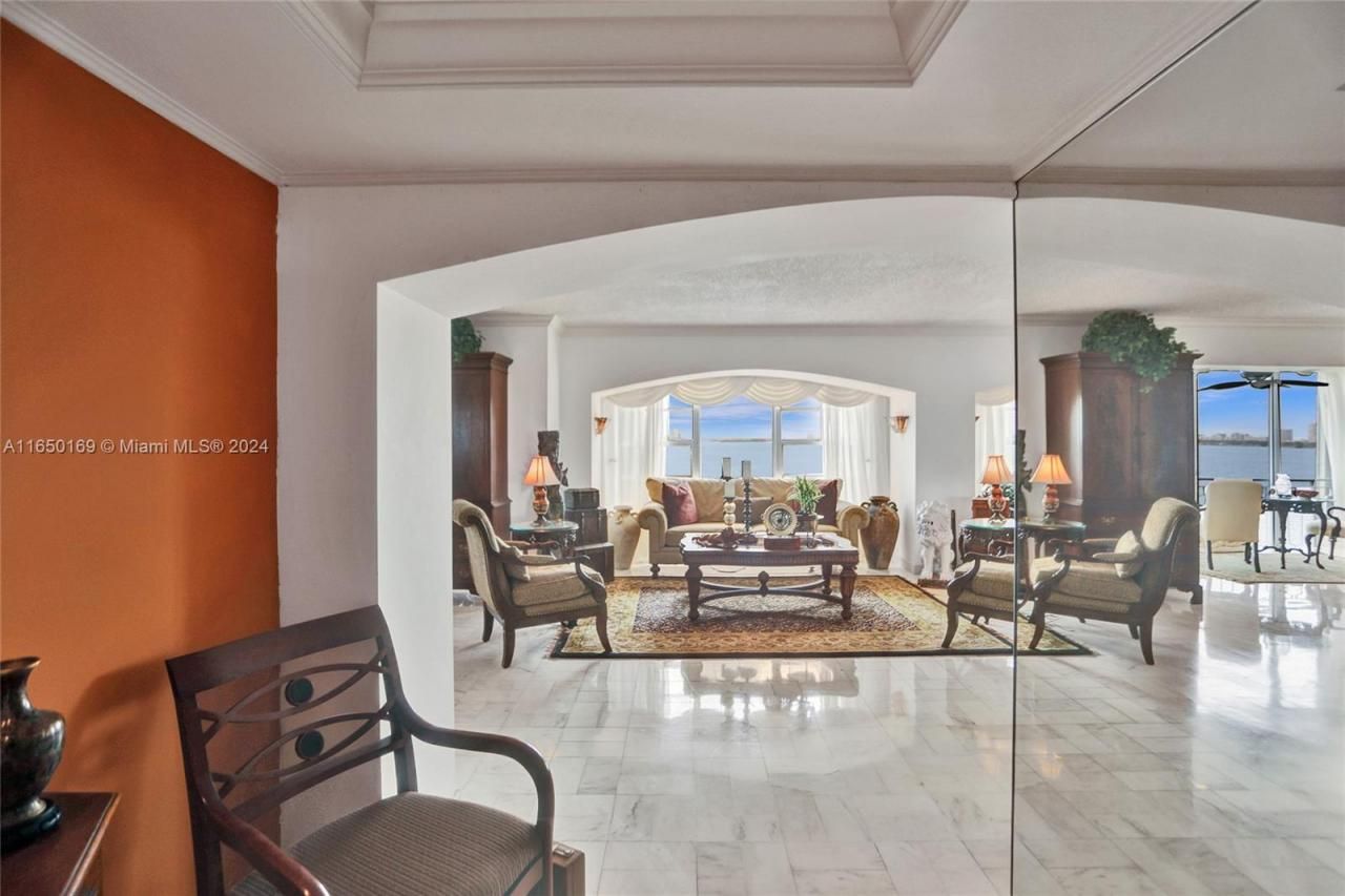 11111 Biscayne Blvd, Unit 7F, Miami, FL 33181 Photo