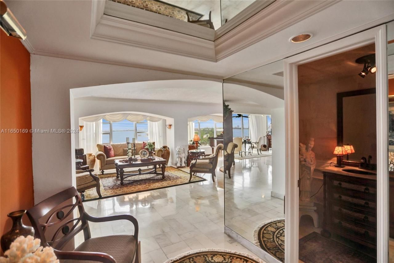 11111 Biscayne Blvd, Unit 7F, Miami, FL 33181 Photo