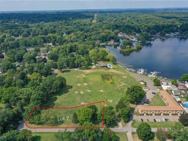 lot 7 Shrakes Hotel Drive, Akron, OH 44319