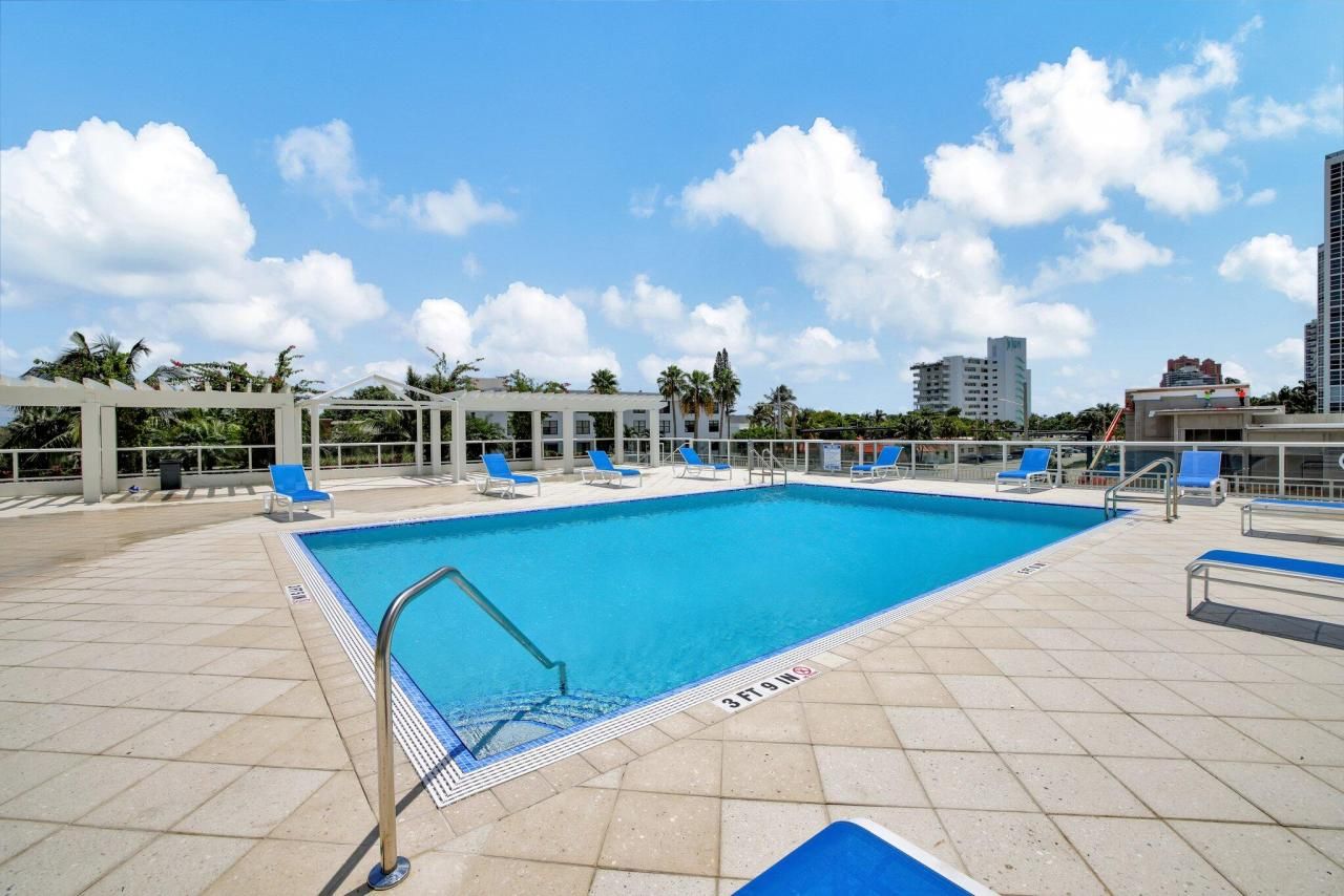 3015 N Ocean Boulevard, Unit 17b, Fort Lauderdale, FL 33308 Photo