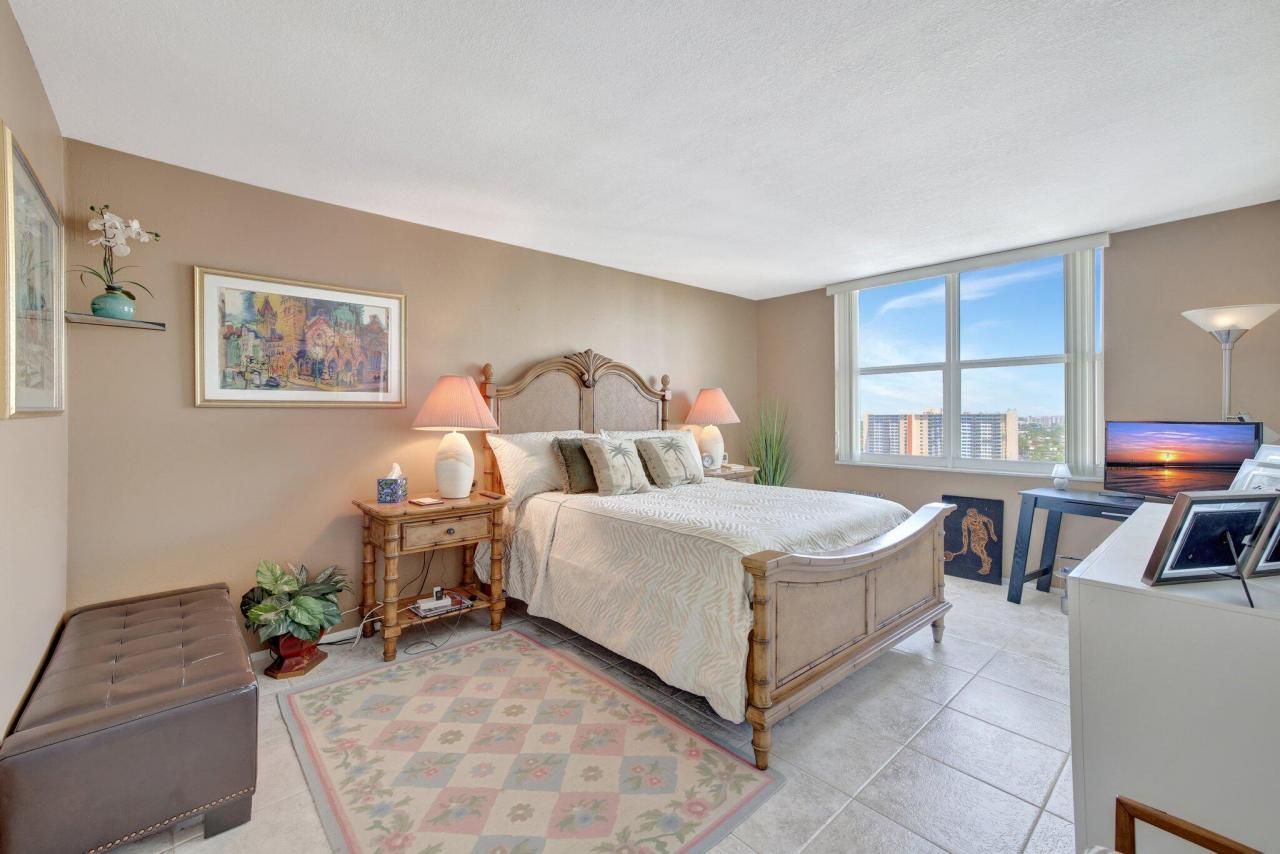 3015 N Ocean Boulevard, Unit 17b, Fort Lauderdale, FL 33308 Photo