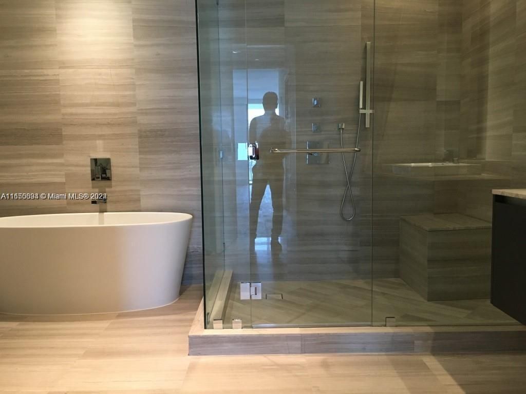 3300 NE 188 St, Unit 610, Aventura, FL 33180 Photo